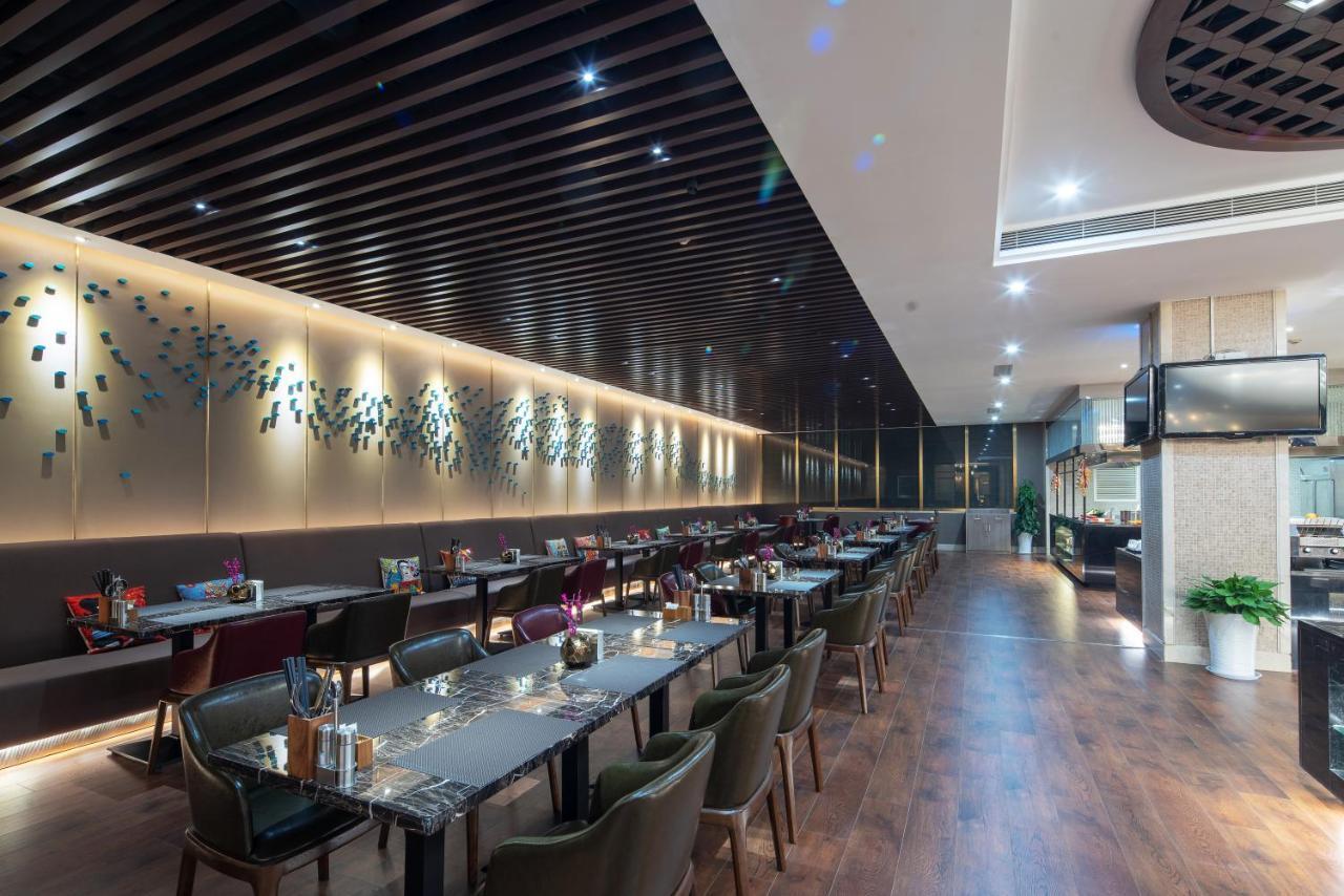 Jin Jiang West Capital International Hotel The Bell And Drum Tower Muslim Quarter & Metro Line 6 & Indoor Swimming Pool & Self-Service Free Laundry Room Xi'an  Buitenkant foto