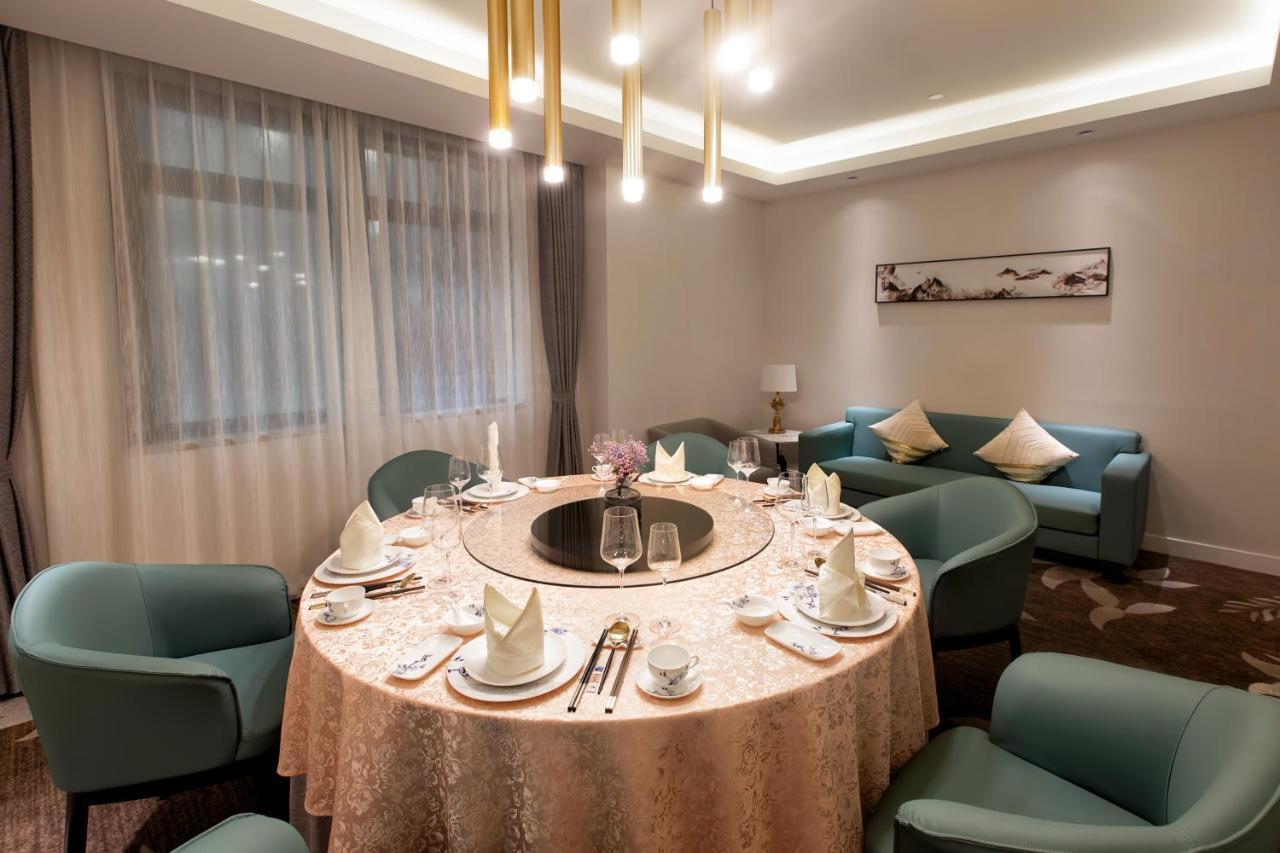 Jin Jiang West Capital International Hotel The Bell And Drum Tower Muslim Quarter & Metro Line 6 & Indoor Swimming Pool & Self-Service Free Laundry Room Xi'an  Buitenkant foto