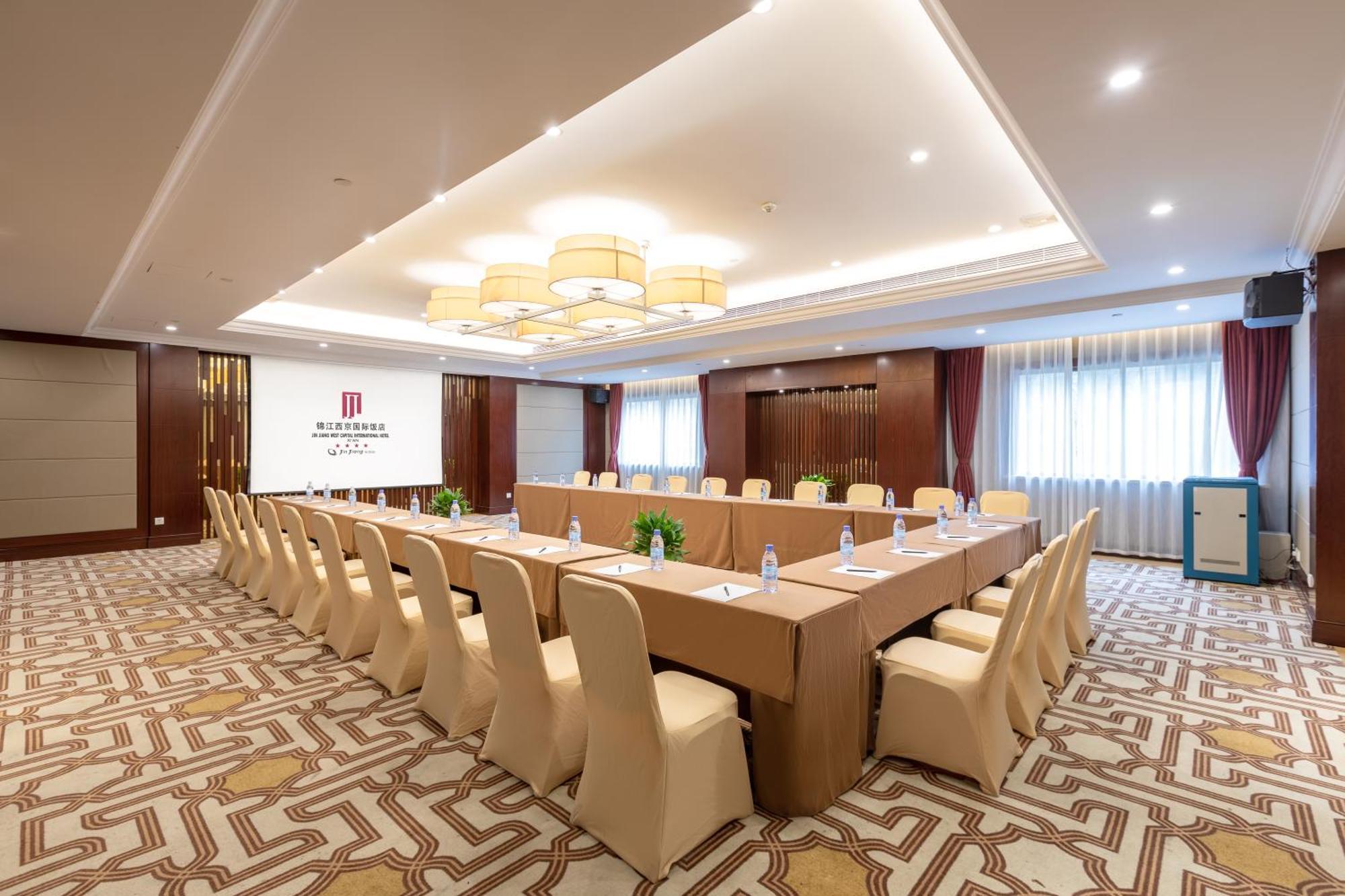 Jin Jiang West Capital International Hotel The Bell And Drum Tower Muslim Quarter & Metro Line 6 & Indoor Swimming Pool & Self-Service Free Laundry Room Xi'an  Buitenkant foto
