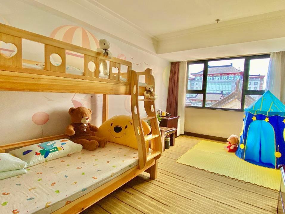 Jin Jiang West Capital International Hotel The Bell And Drum Tower Muslim Quarter & Metro Line 6 & Indoor Swimming Pool & Self-Service Free Laundry Room Xi'an  Buitenkant foto