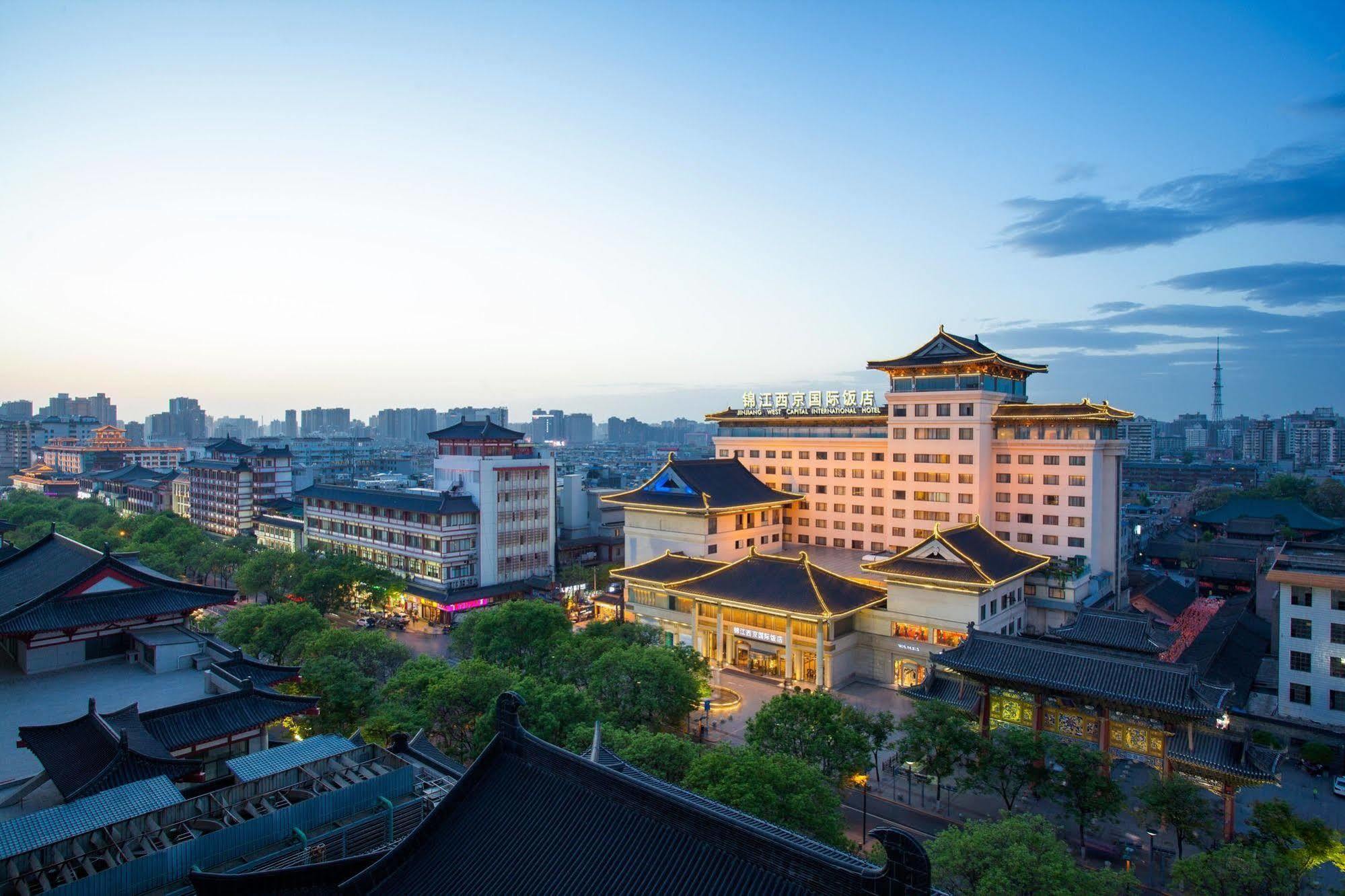 Jin Jiang West Capital International Hotel The Bell And Drum Tower Muslim Quarter & Metro Line 6 & Indoor Swimming Pool & Self-Service Free Laundry Room Xi'an  Buitenkant foto